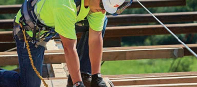 A construction worker wearing 3M PPE on the job.